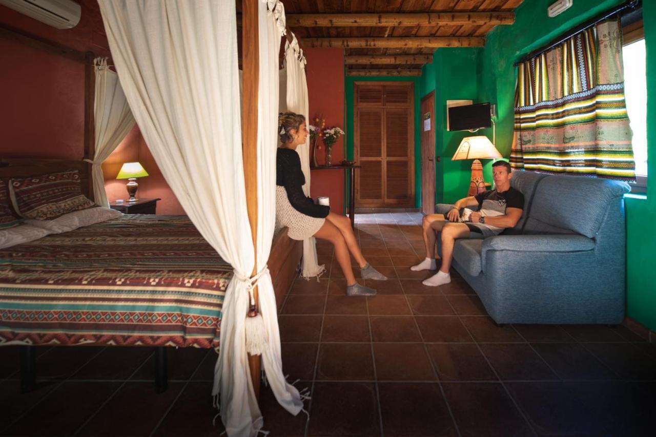 Tikal Boungalows Malcocinado (Andalucia) Exterior photo